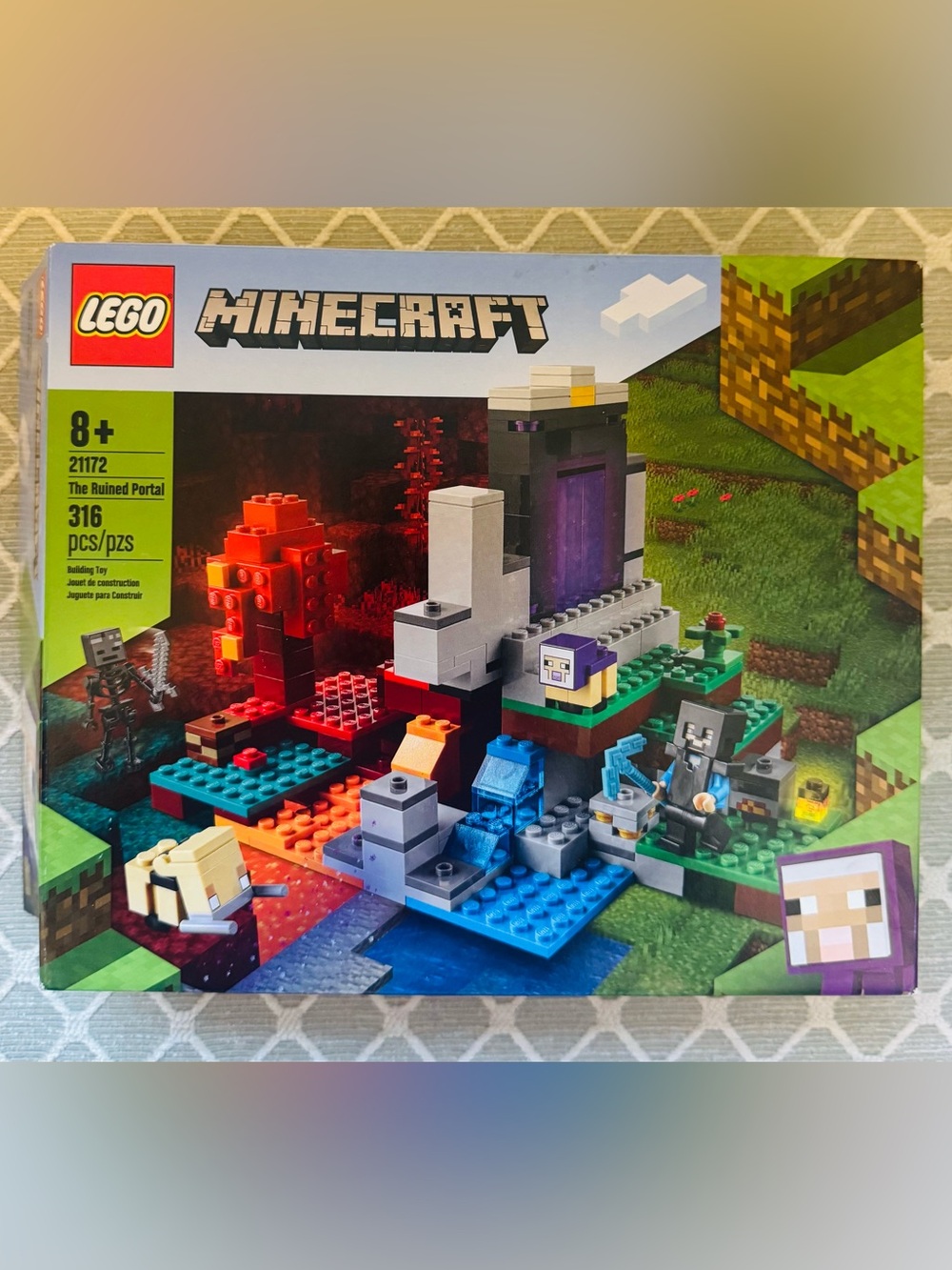 NWT LEGO - Minecraft The Ruined Portal Kids Building Set (age 8+)